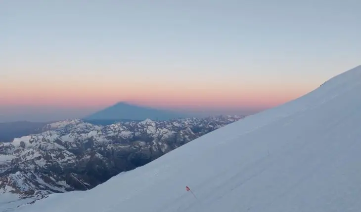 Vue du sommet du mont Elbrus