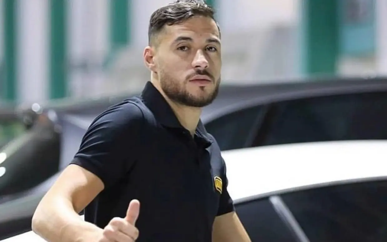 Le geste généreux de Youcef Belaïli enflamme la toile (vidéo)