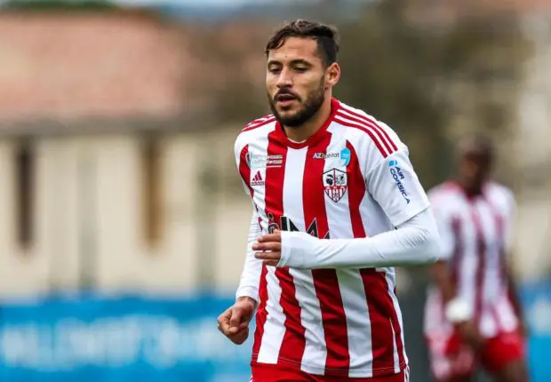 Un autre club arabe recale Youcef Belaïli