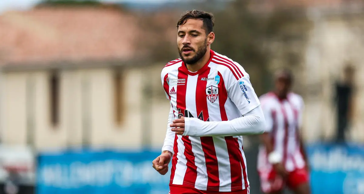 Un autre club arabe recale Youcef Belaïli