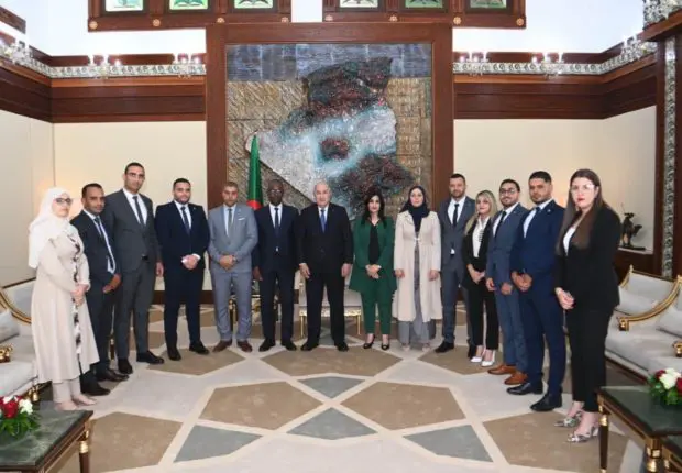 Tebboune insiste sur la prise en charge des préoccupations des jeunes