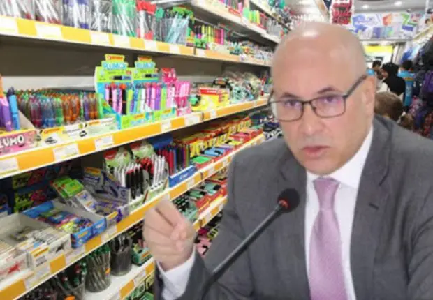 Rentrée scolaire : le ministre du Commerce désapprouve les prix de certaines fournitures (vidéo)