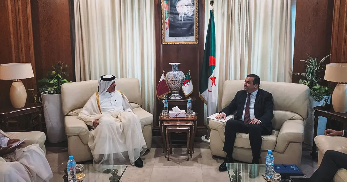 Le Qatar va construire un nouveau complexe pétrochimique en Algérie