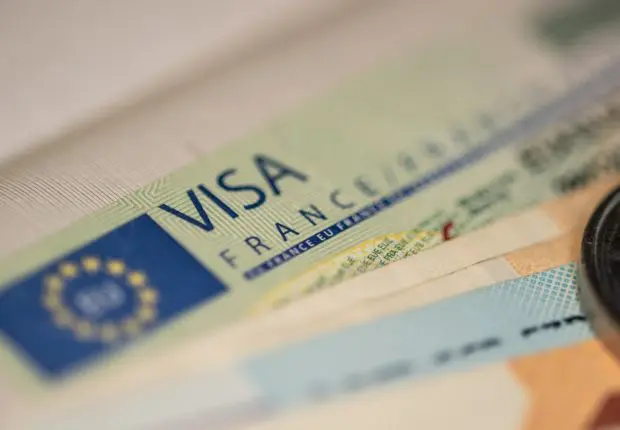 Étudier en France pour Algériens : voici comment préparer sa demande de visa long séjour