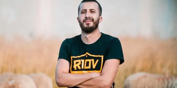 Le message poignant d’Anes Tina à la TV algérienne dépasse les 4M de vues