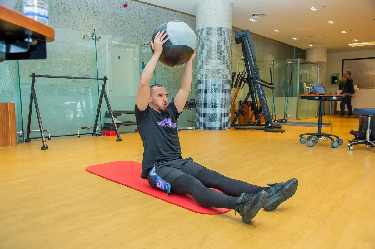 A Aspetar pour se soigner, Bennacer donne de ses nouvelles