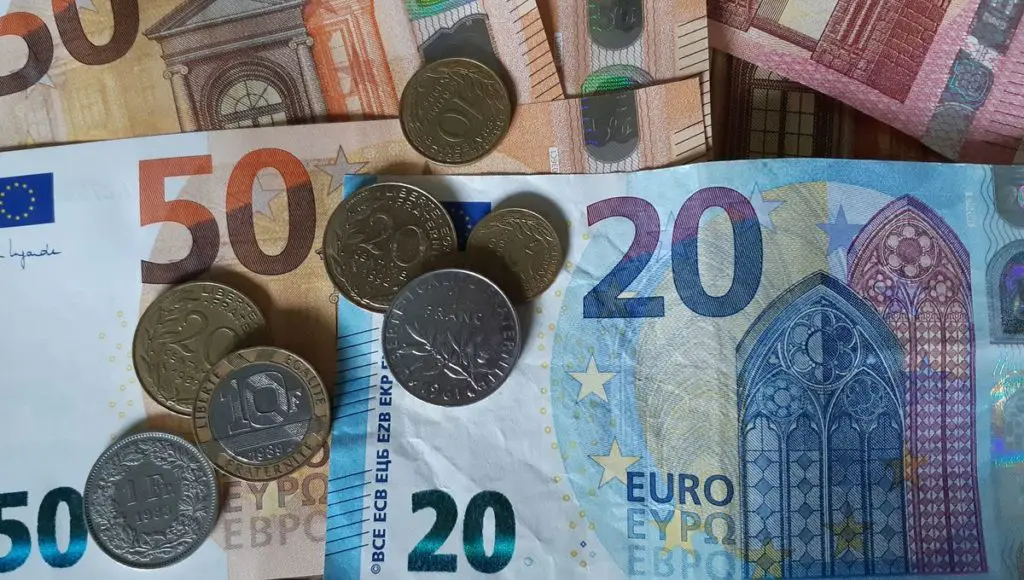 Cotations Banque d’Algérie et marché noir : quels sont les taux de change du dinar ce 3 août ?