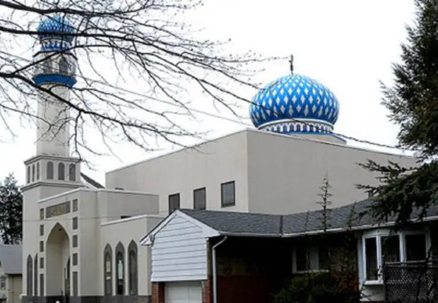 Les mosquées de New York autorisées à diffuser l&rsquo;appel à la prière du vendredi