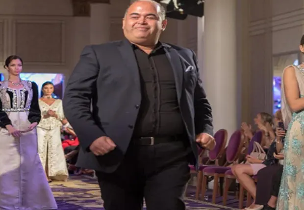 Samir Kerzabi, le styliste algérien qui fait briller les tenues traditionnelles à l&rsquo;international