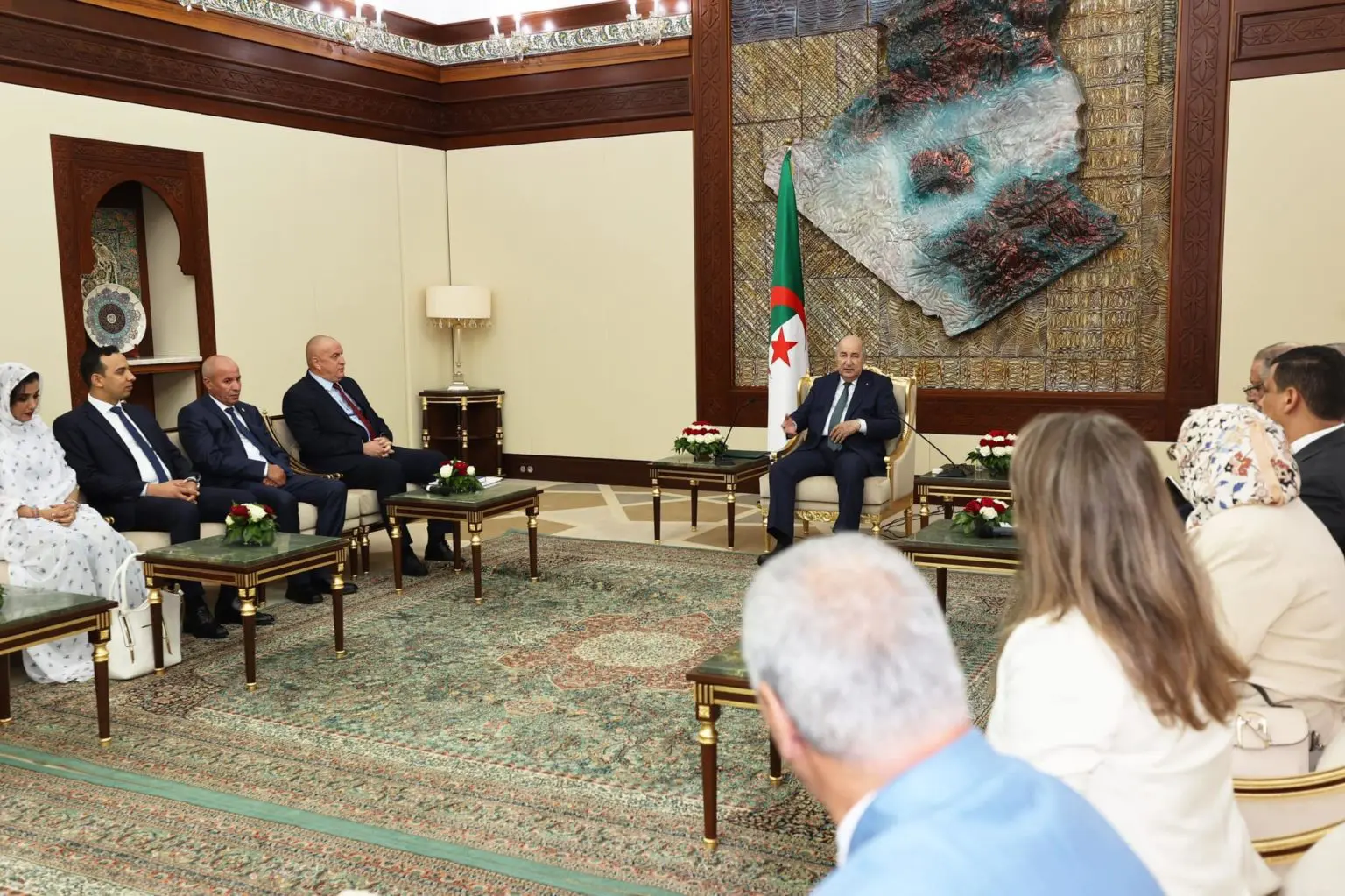 Tebboune reçoit le président de l’Observatoire national de la société civile