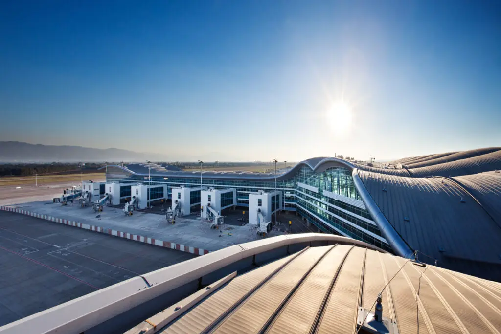 L’aéroport d’Alger revoit le plan et la gestion de son parking