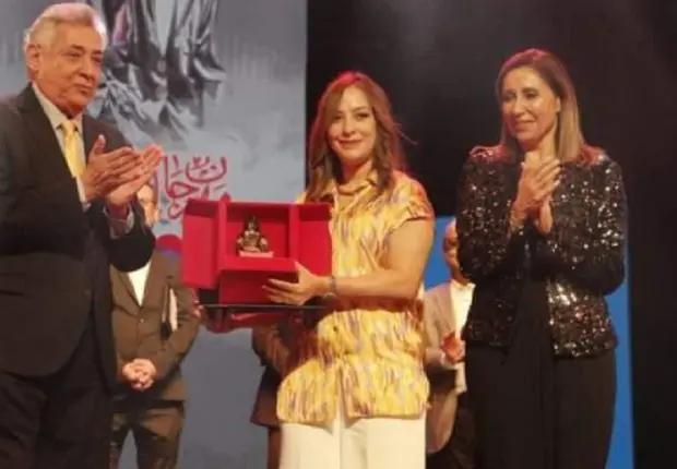 La comédienne algérienne Asma Cheikh récompensée en Égypte