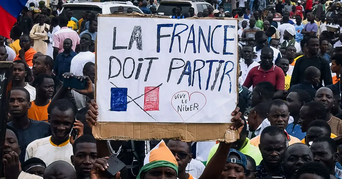 Rebondissement dans la crise au Niger : Macron annonce le retrait des troupes françaises