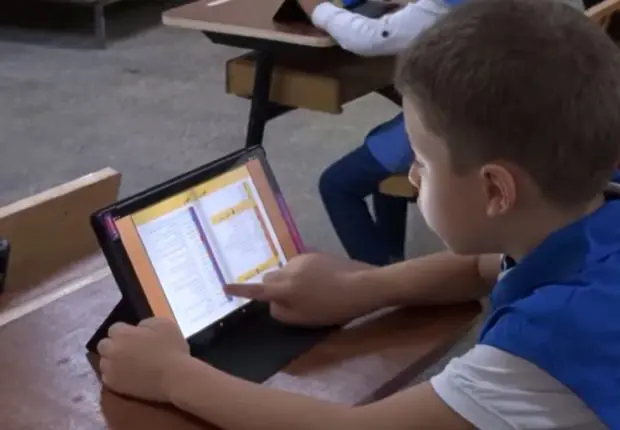 Rentrée scolaire 2024 : Plus de 45 000 tablettes destinées aux établissements