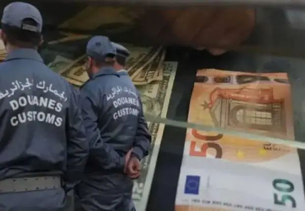 Aéroport d&rsquo;Alger : saisie de 50 000 euros sur une passagère s&rsquo;apprêtant à se rendre en Turquie