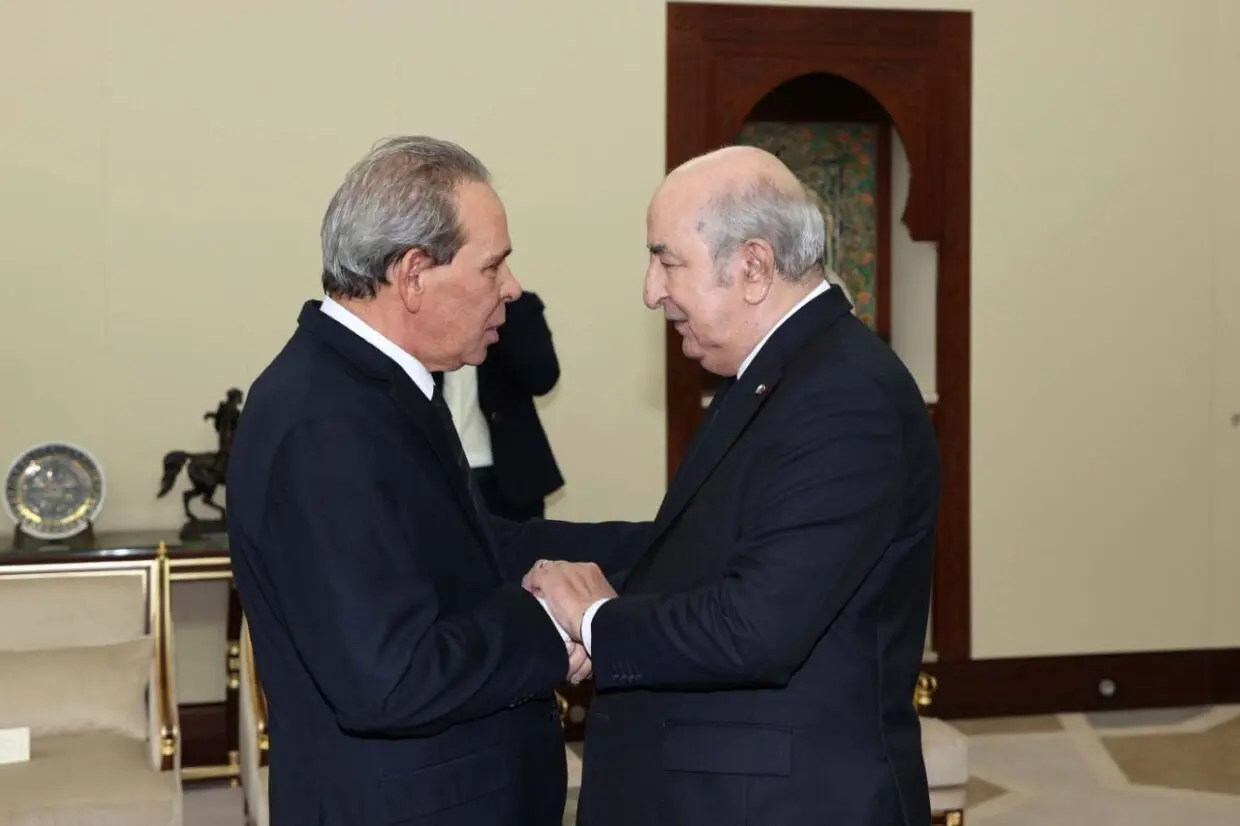Le Président Tebboune reçoit le chef du Gouvernement tunisien Ahmed Hachani