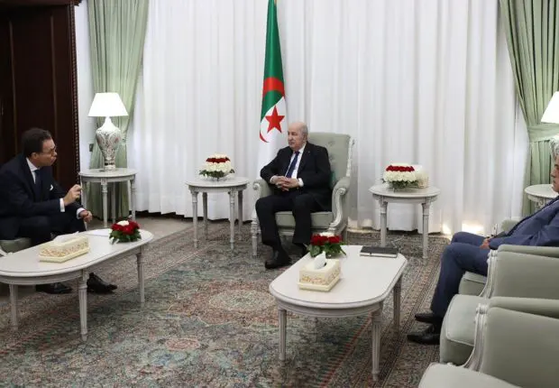 Algérie-France : Tebboune reçoit une lettre de Macron que lui remet l’ambassadeur Romatet
