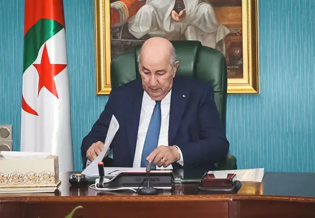 Tebboune met fin aux fonctions du contrôleur général de l’armée et en nomme un nouveau