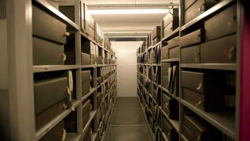 Un historien français plaide pour simplifier l’accès aux archives de la Guerre d’Algérie