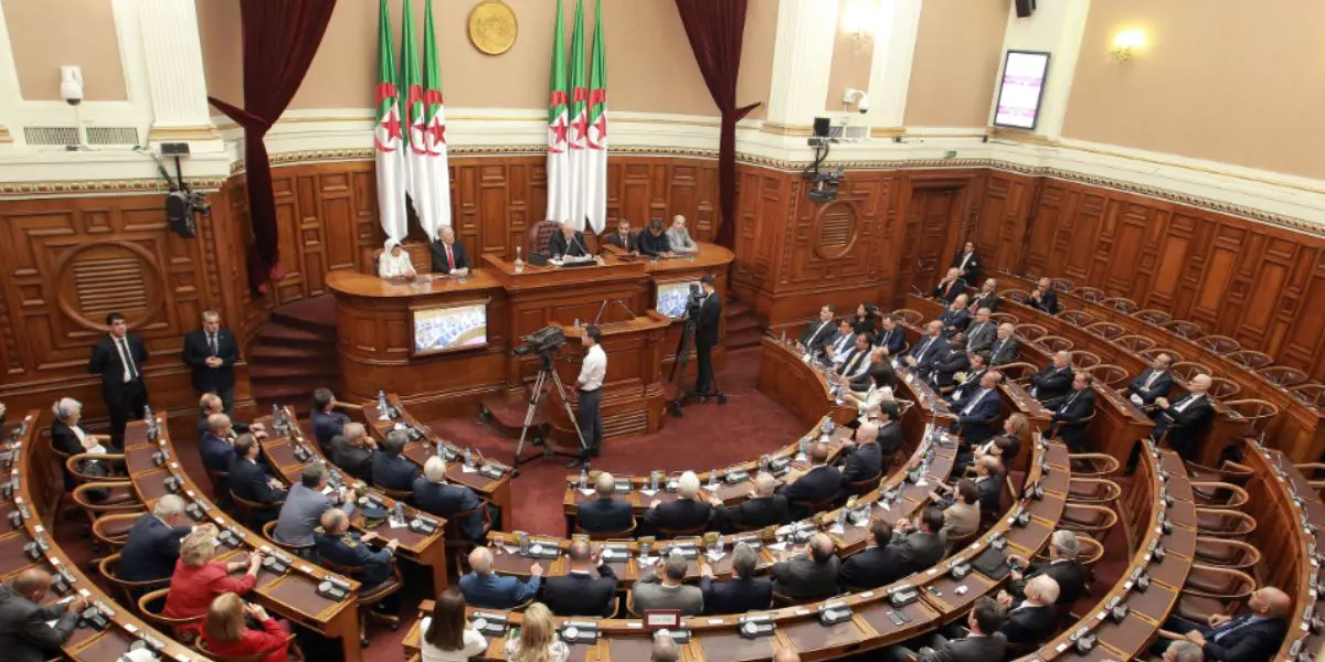 Absence des sessions : des parlementaires refusent les coupes salariales