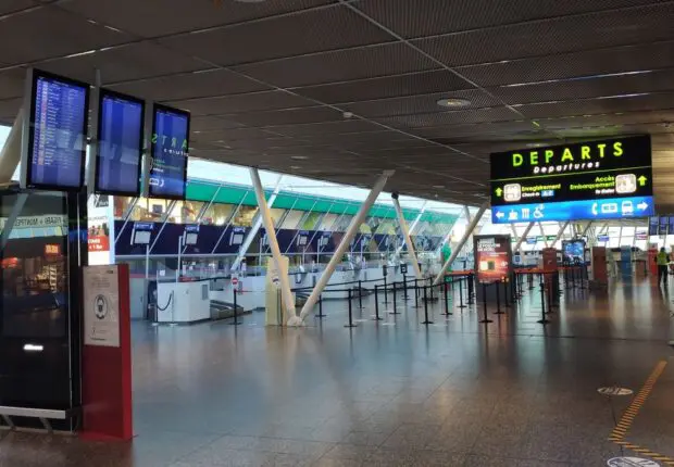 France : évacuation dans 6 aéroports après des alertes à la bombe