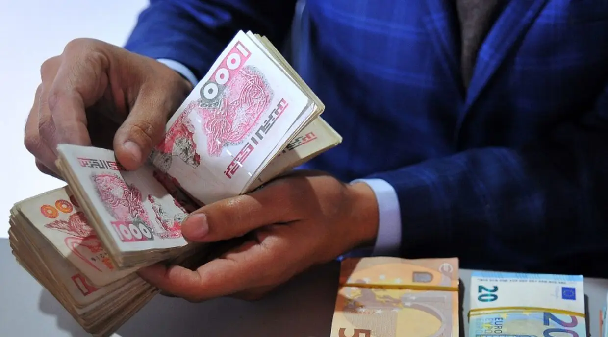 Taux de change Banque d’Algérie et marché informel : où en est le dinar ce 19 octobre ?