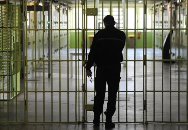 Accusés de viol et de meurtre, 2 mineurs dont un Algérien s’évadent de prison en France