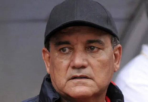 Bouzidi limogé par la JS Kabylie, la valse des entraineurs a commencé en Algérie