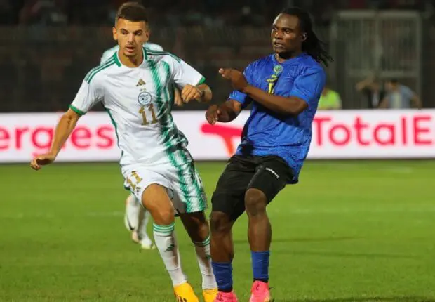 Bouanani affiche son grand attachement à l’équipe d’Algérie, la vidéo enflamme la toile