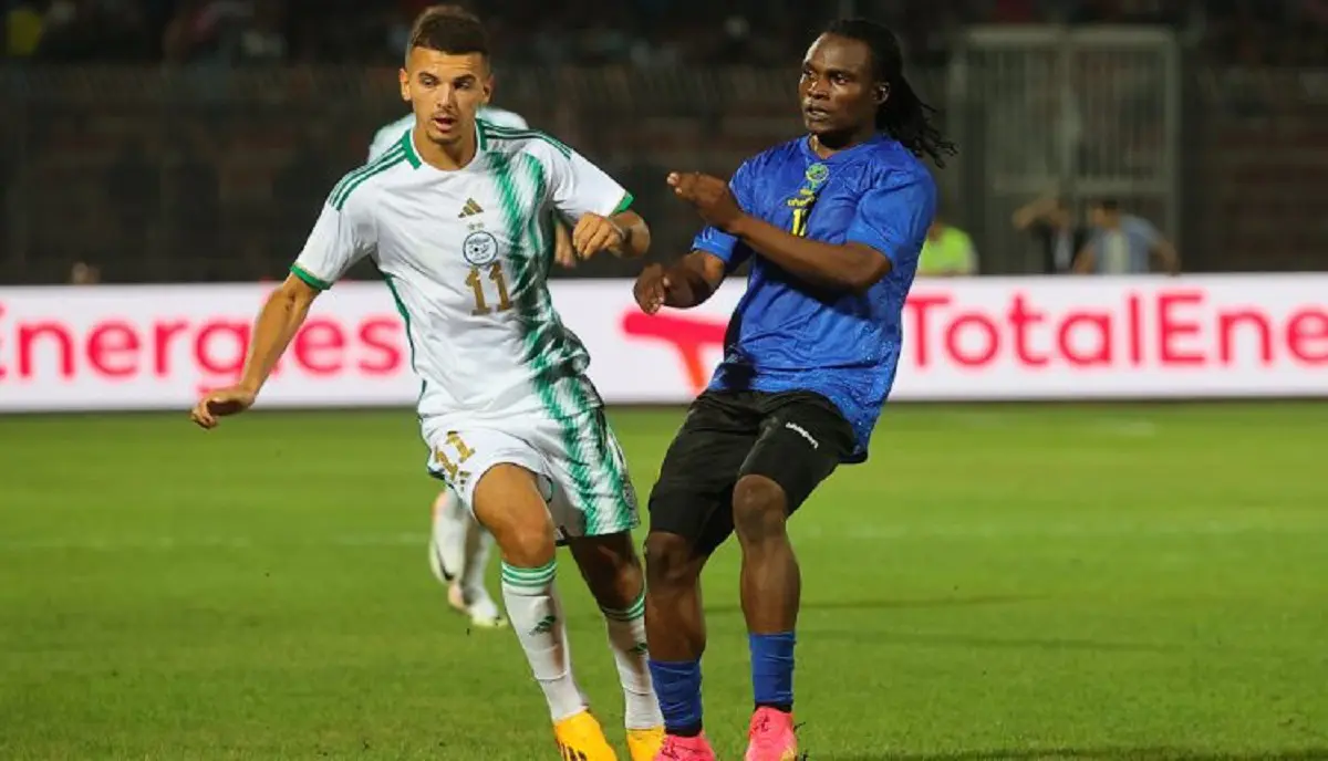 Bouanani affiche son grand attachement à l&rsquo;équipe d&rsquo;Algérie, la vidéo enflamme la toile