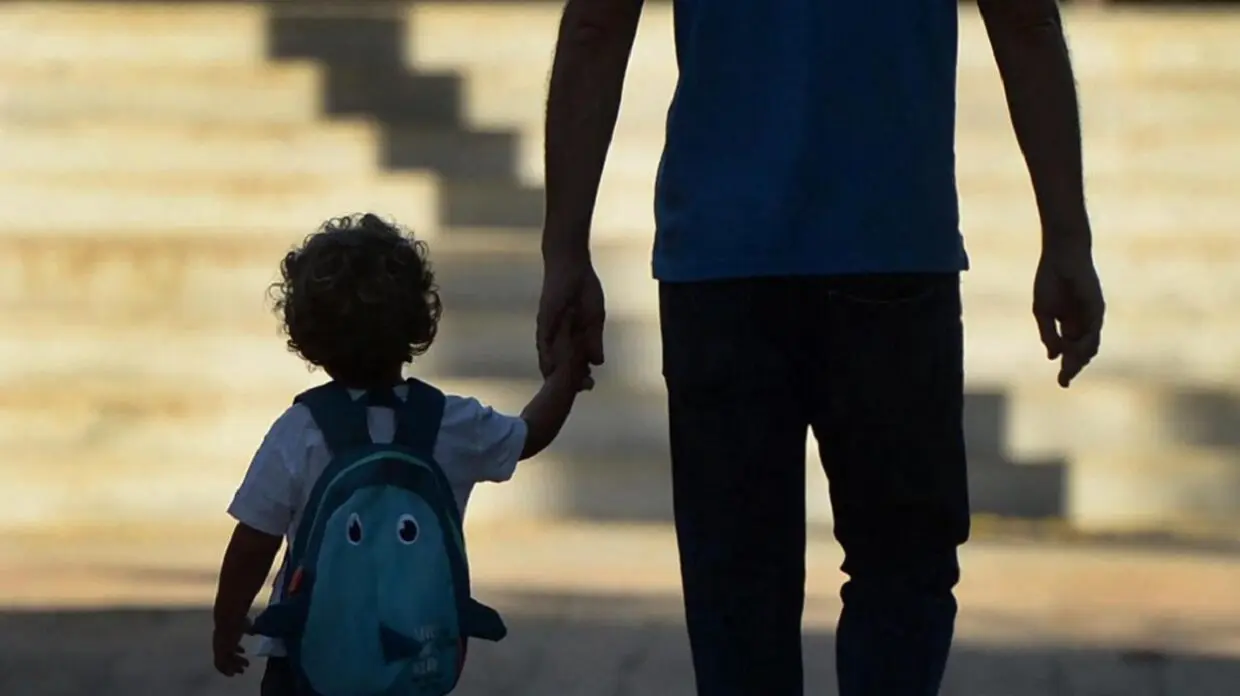 Un Algérien jugé pour avoir kidnappé et séquestré ses enfants en France