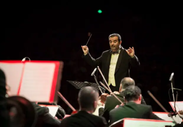 France : le chef d’orchestre Amine Kouider, chevalier de l’Ordre des Arts et des Lettres