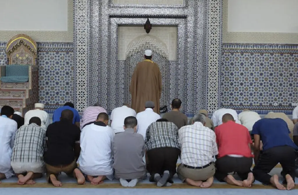 La France n’acceptera plus de nouveaux « imams détachés » dès début 2024