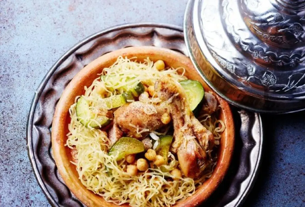 TasteAtlas Awards : la Rechta algérienne, 2ᵉ meilleur plat de nouilles au monde