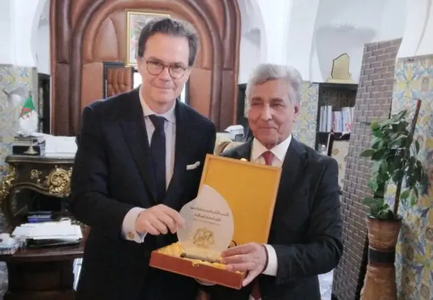 L’ambassadeur de France en Algérie, Romatet reçu le président du CNDH, Zaalani