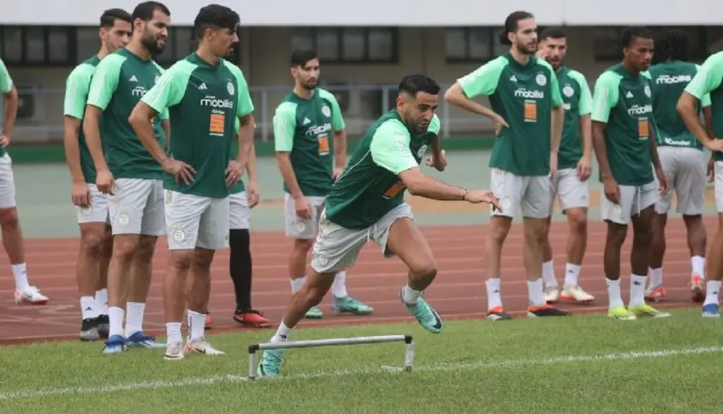 Un drone s’est invité au 1er entrainement à Bouaké : qui veut espionner les Verts ?