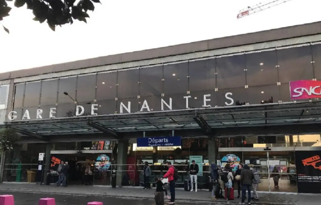 Fausses alertes à la bombe à Nantes : un Algérien aux 86 identités arrêté en France