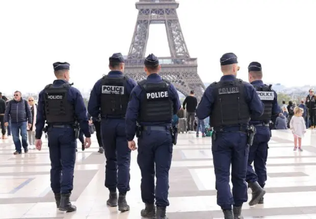 Affaire des « enfants du Trocadéro » : 6 Algériens lourdement condamnés en France