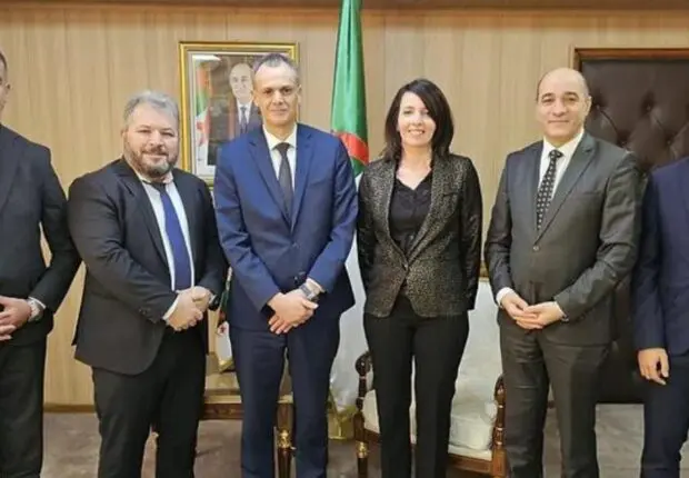 L’Algérie accueillera 2000 enfants de la communauté algérienne à l’étranger