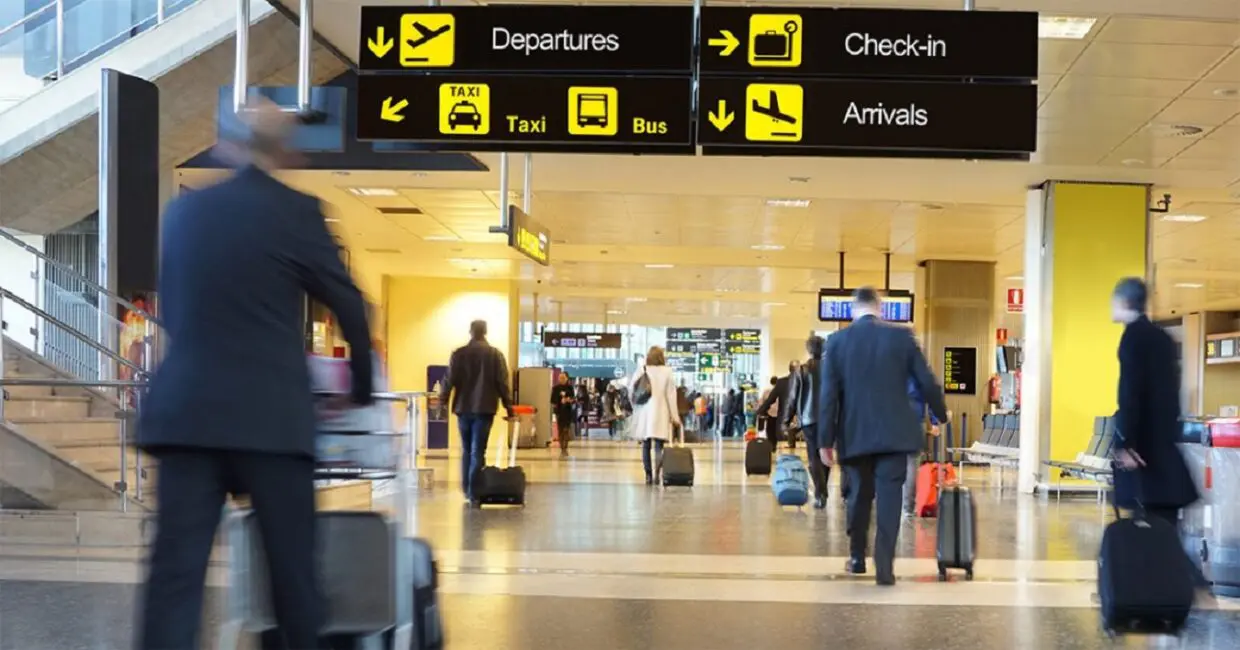 Transport aérien : vers le renforcement du dispositif de contrôle des voyageurs