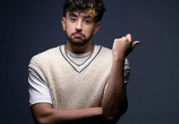 Mariage traditionnel, barbe, religion : Just Riadh suscite les critiques en France