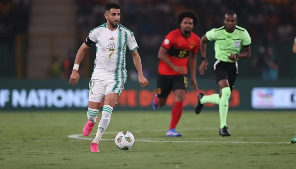 CAN 2023 : Riyad Mahrez répond aux critiques, Belmadi défend son joueur