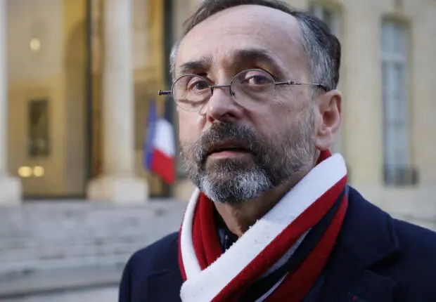 Le mariage d’un Algérien refusé en France: Robert Ménard ne reviendra pas sur sa décision