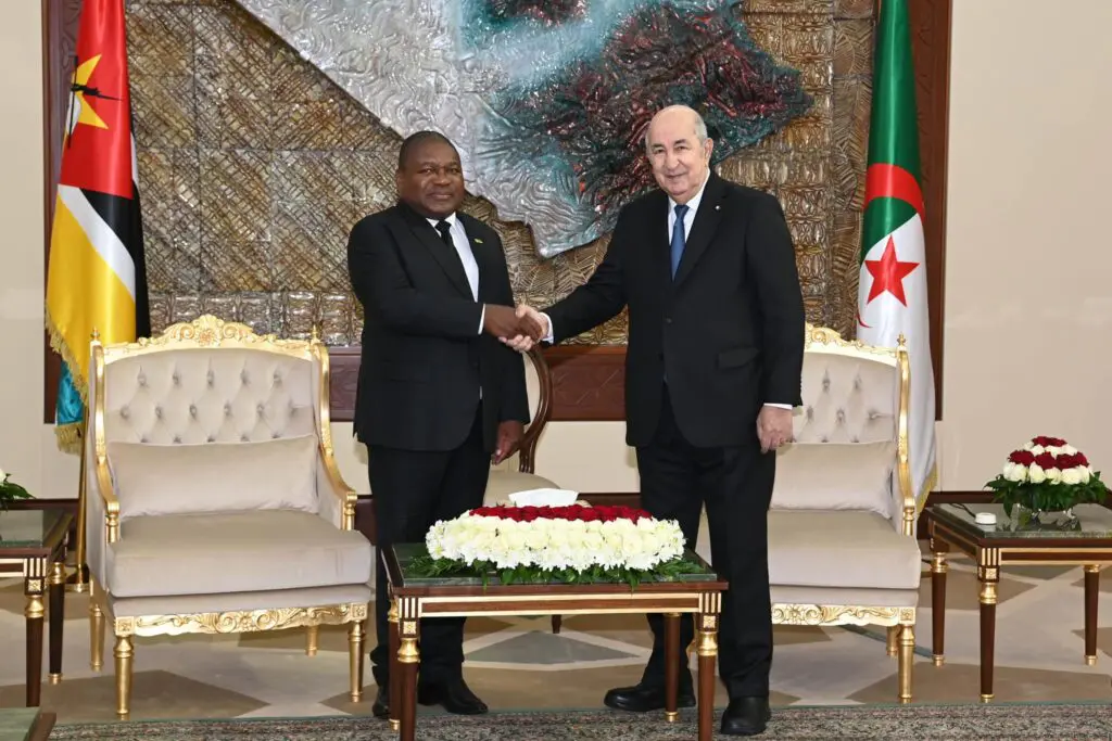 Tebboune s&rsquo;entretient avec son homologue mozambicain qui participera au 7e Sommet du GECF