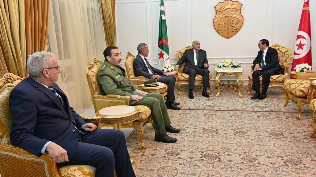 Attaf, Envoyé spécial du Président Tebboune, chargé de remettre un message à Kaïs Saïed