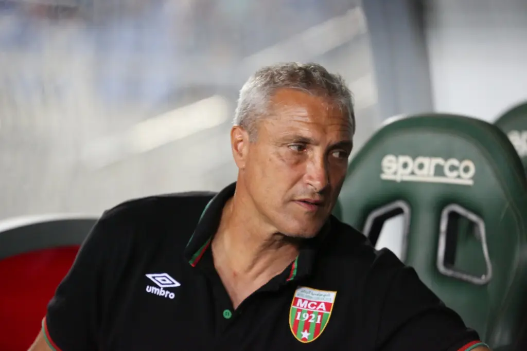 Le français Bernard Casoni, ex-entraineur du MCA souhaite prendre la tête de l’EN