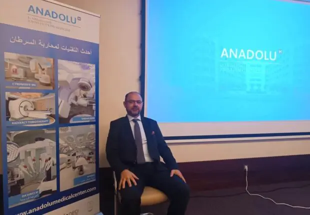 Avancée majeure dans la chirurgie colorectale : interview avec Pr. Vafi Atalay de Anadolu