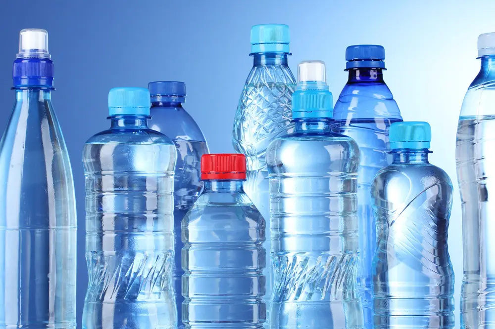 Hausse des prix de l’eau minérale subventionnée : le ministre met en garde