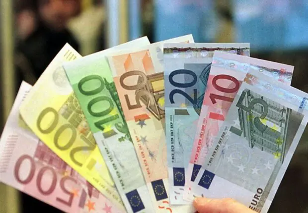 Taux de change Banque d’Algérie et marché informel : où en est le dinar ce 11 février ?