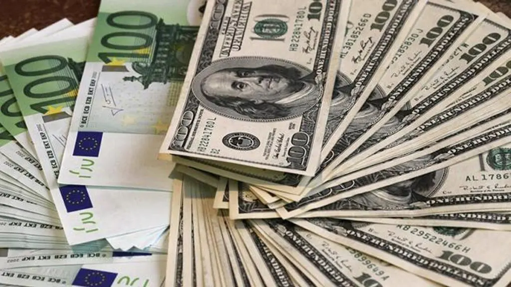 L’euro et le dollar en Banque et au marché parallèle : cours de change de ce 18 février !